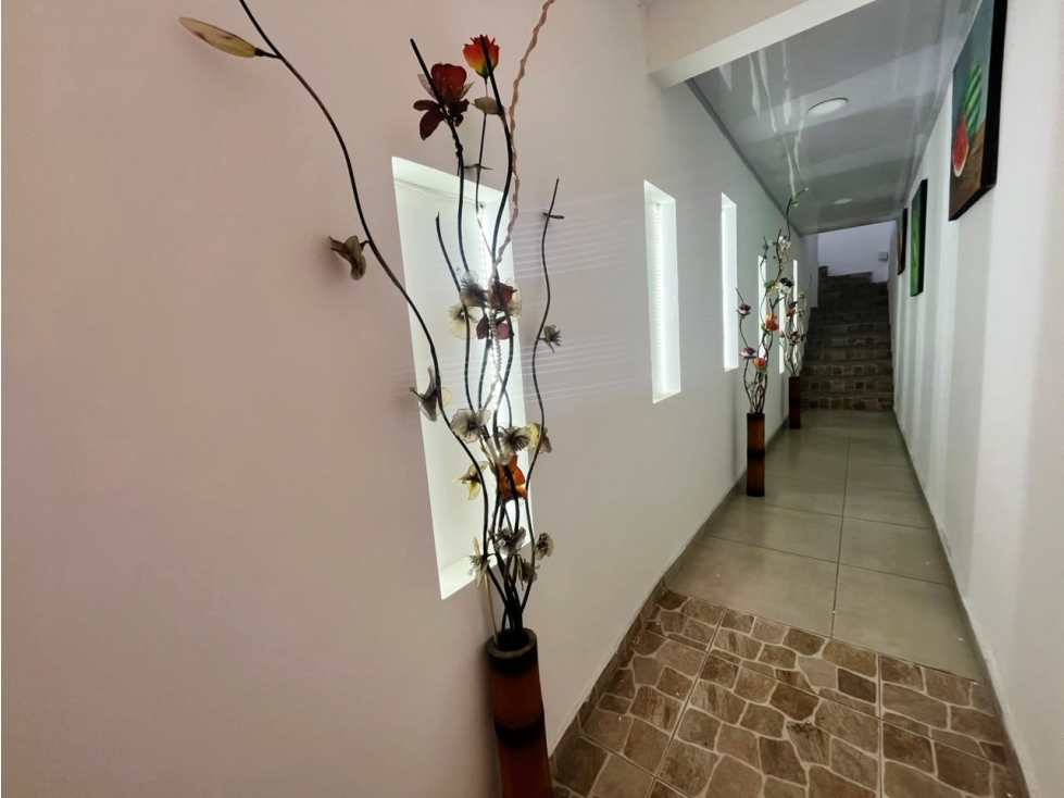 Casa en venta en Mandalay, Bogotá · foto 2 de 24