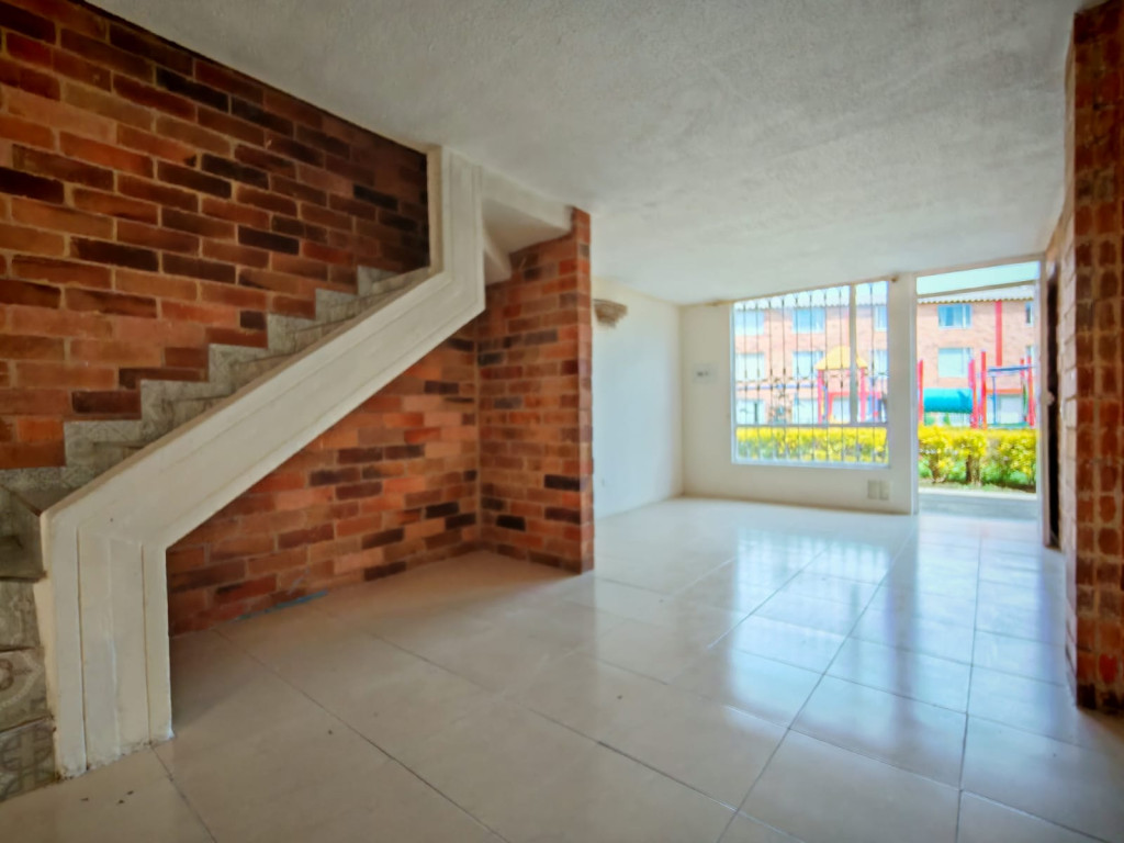 Casa en venta en Compartir, Bogotá · foto 7 de 24