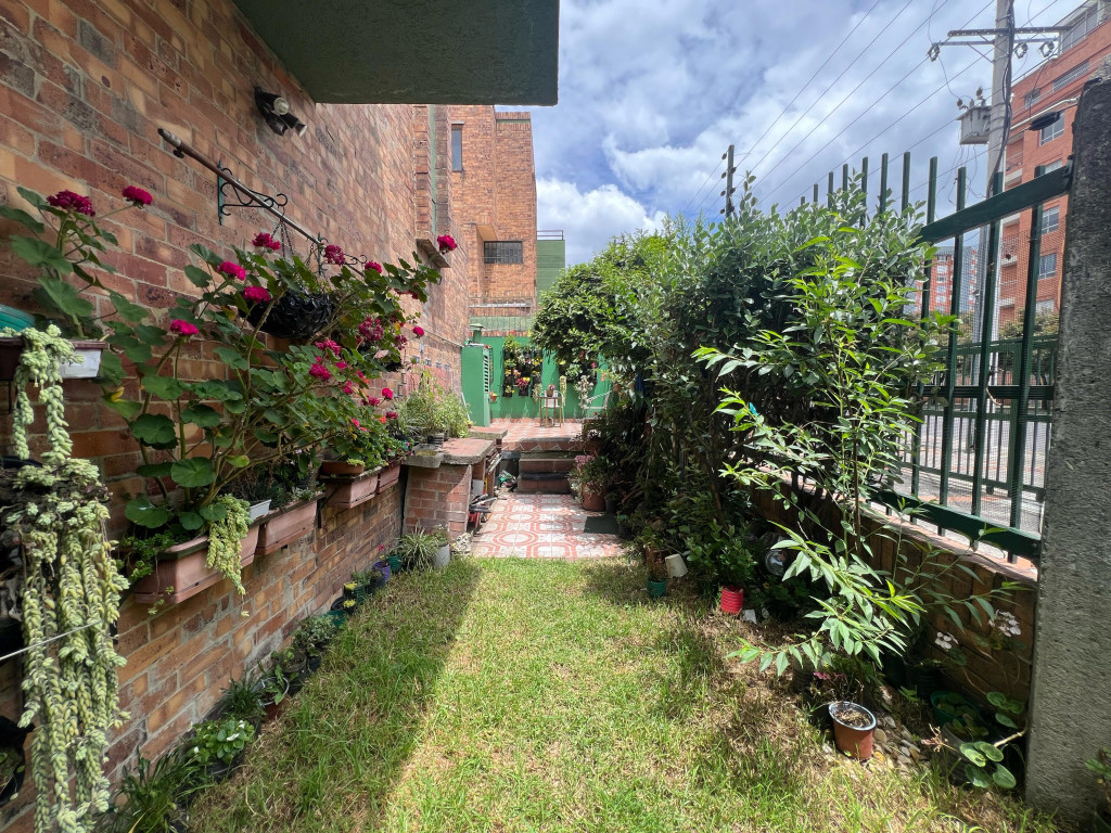 Casa en venta en Cedritos, Bogotá · foto 8 de 24