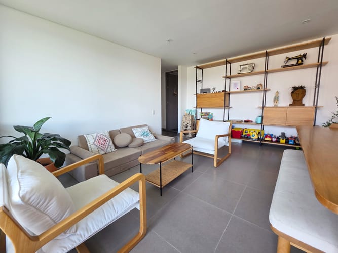Apartamento de 3 alcobas en venta en Loma De Las Brujas, Envigado, 134 m² · foto 8 de 22