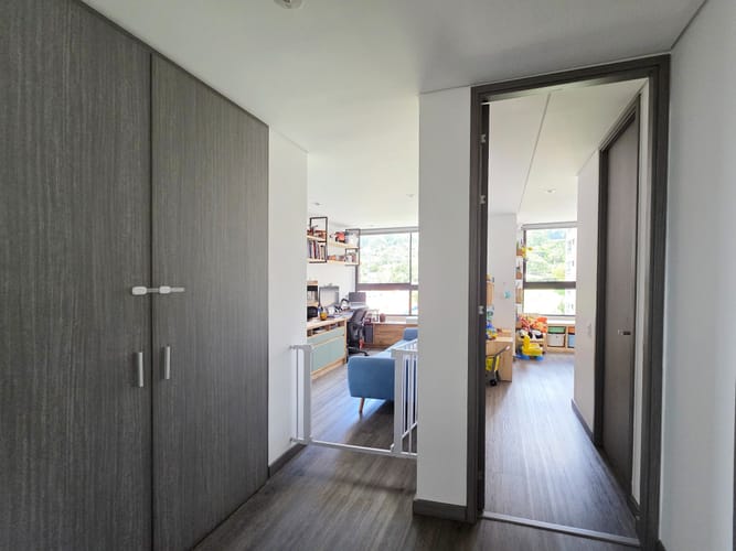 Apartamento de 3 alcobas en venta en Loma De Las Brujas, Envigado, 134 m² · foto 12 de 22