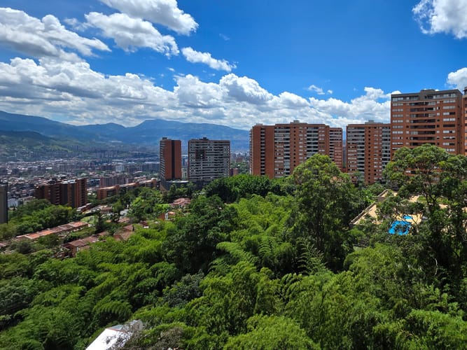 Apartamento de 3 alcobas en venta en Loma De Las Brujas, Envigado, 134 m² · foto 11 de 22