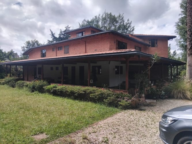 Casa de 9 alcobas en arriendo en Santa Ana, Rionegro, 500 m² · foto 3 de 24