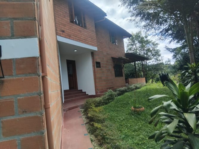 Casa de 9 alcobas en arriendo en Santa Ana, Rionegro, 500 m² · foto 9 de 24