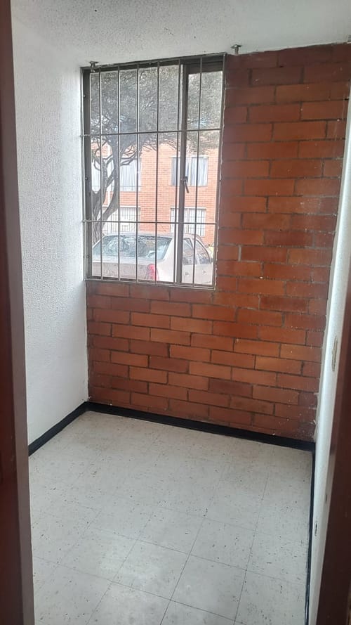 Apartamento de 3 alcobas en arriendo en Rodesia, Bogotá, 45 m² · foto 2 de 8