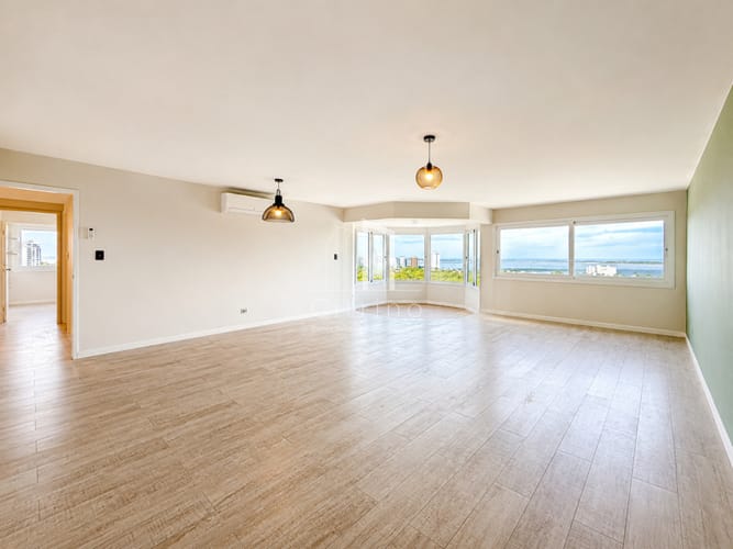 Alquiler Anual Apartamento de 3 Dormitorios, Reciclado, Sin Muebles, sobre Roosevelt Punta del Este · Foto 3