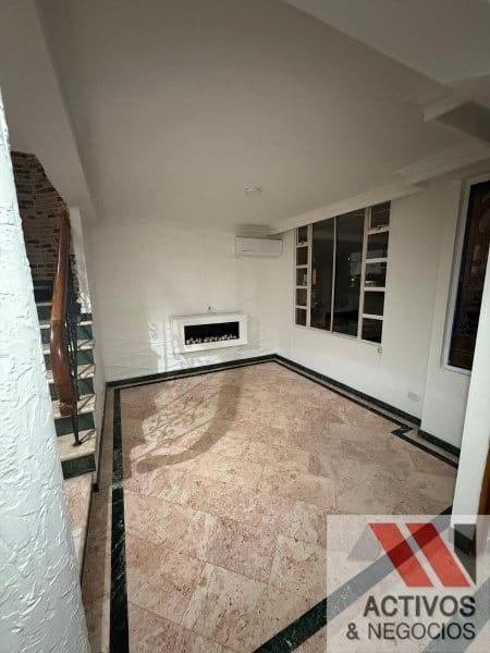 Casa de 3 alcobas en venta en Belén, Medellín, 334 m² · foto 16 de 19