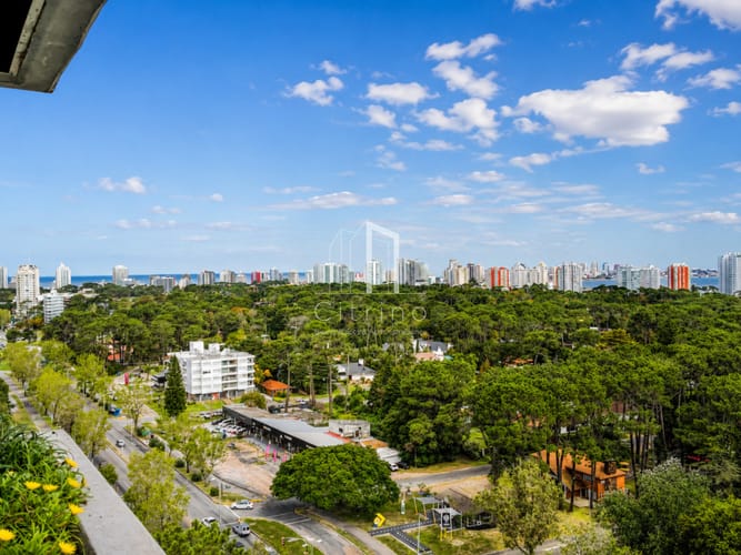Alquiler Anual Apartamento de 3 Dormitorios, Reciclado, Sin Muebles, sobre Roosevelt Punta del Este · Photo 7