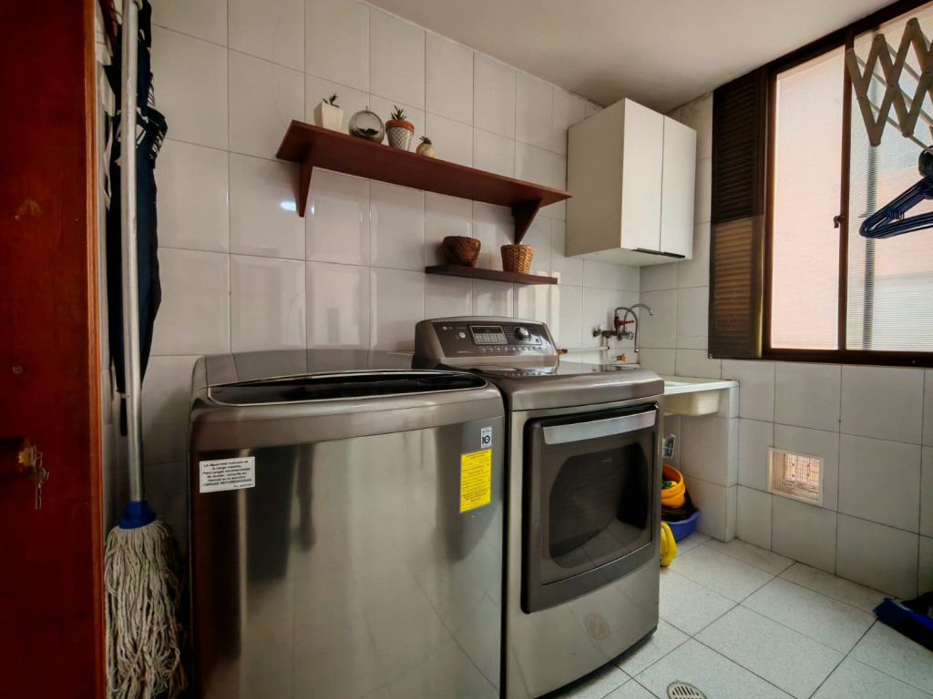 Apartamento en venta en Santa Barbara Central, Bogotá · foto 13 de 24