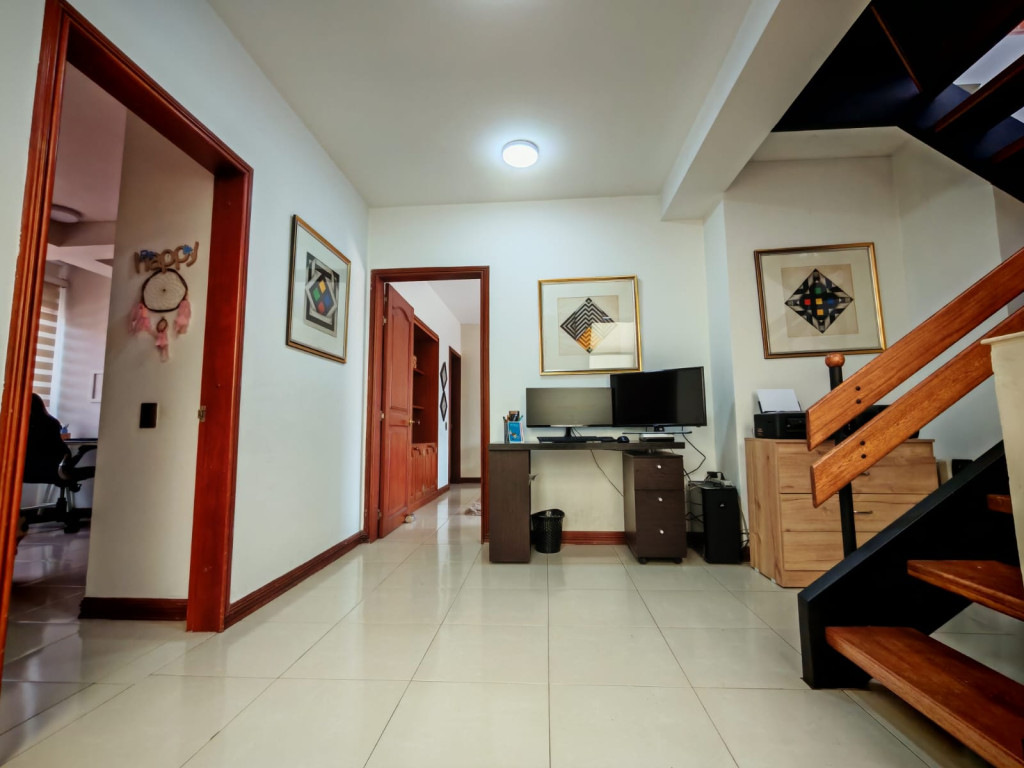 Apartamento en venta en Santa Barbara Central, Bogotá · foto 19 de 24