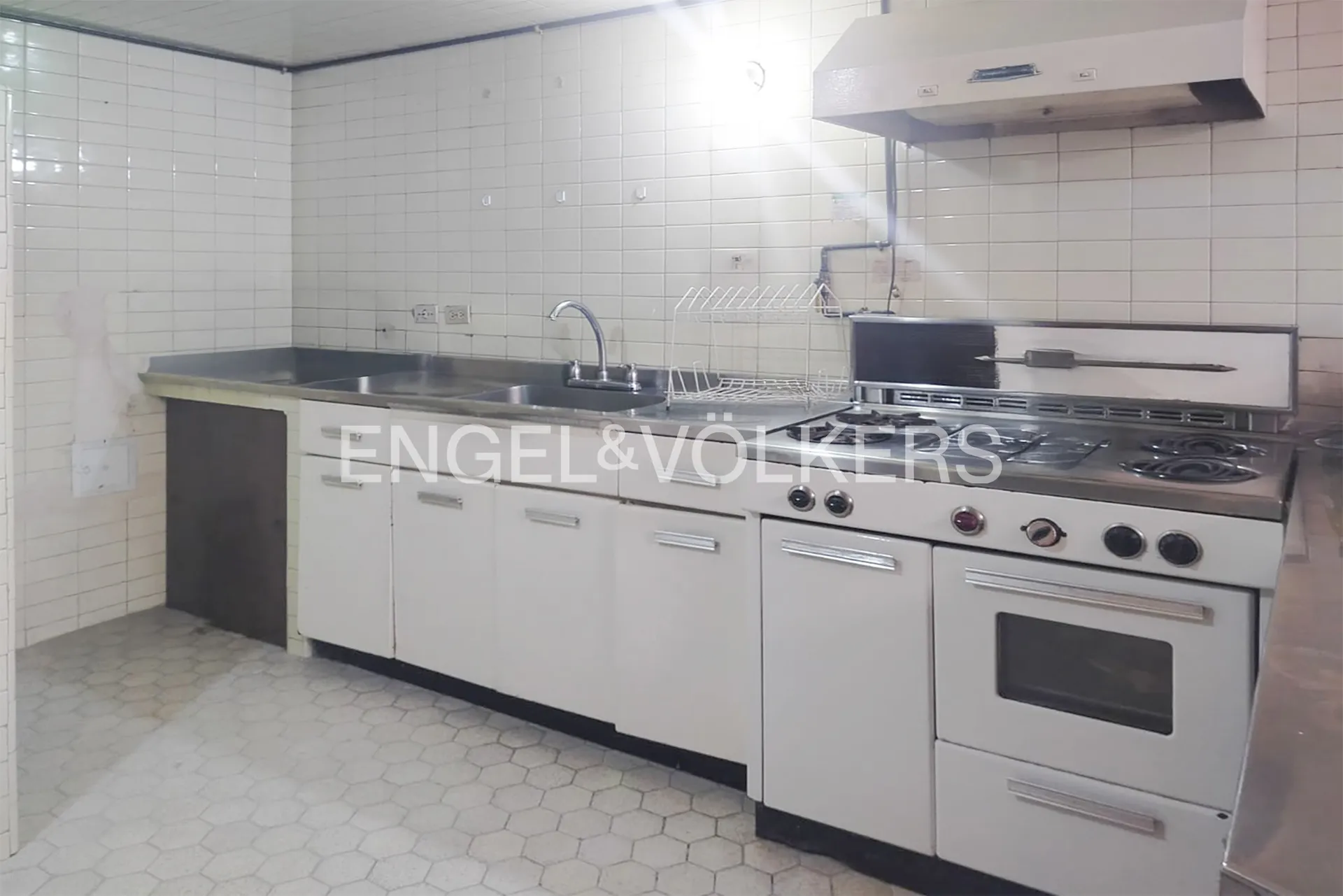 Casa en venta en La Castellana, Bogotá · foto 6 de 24