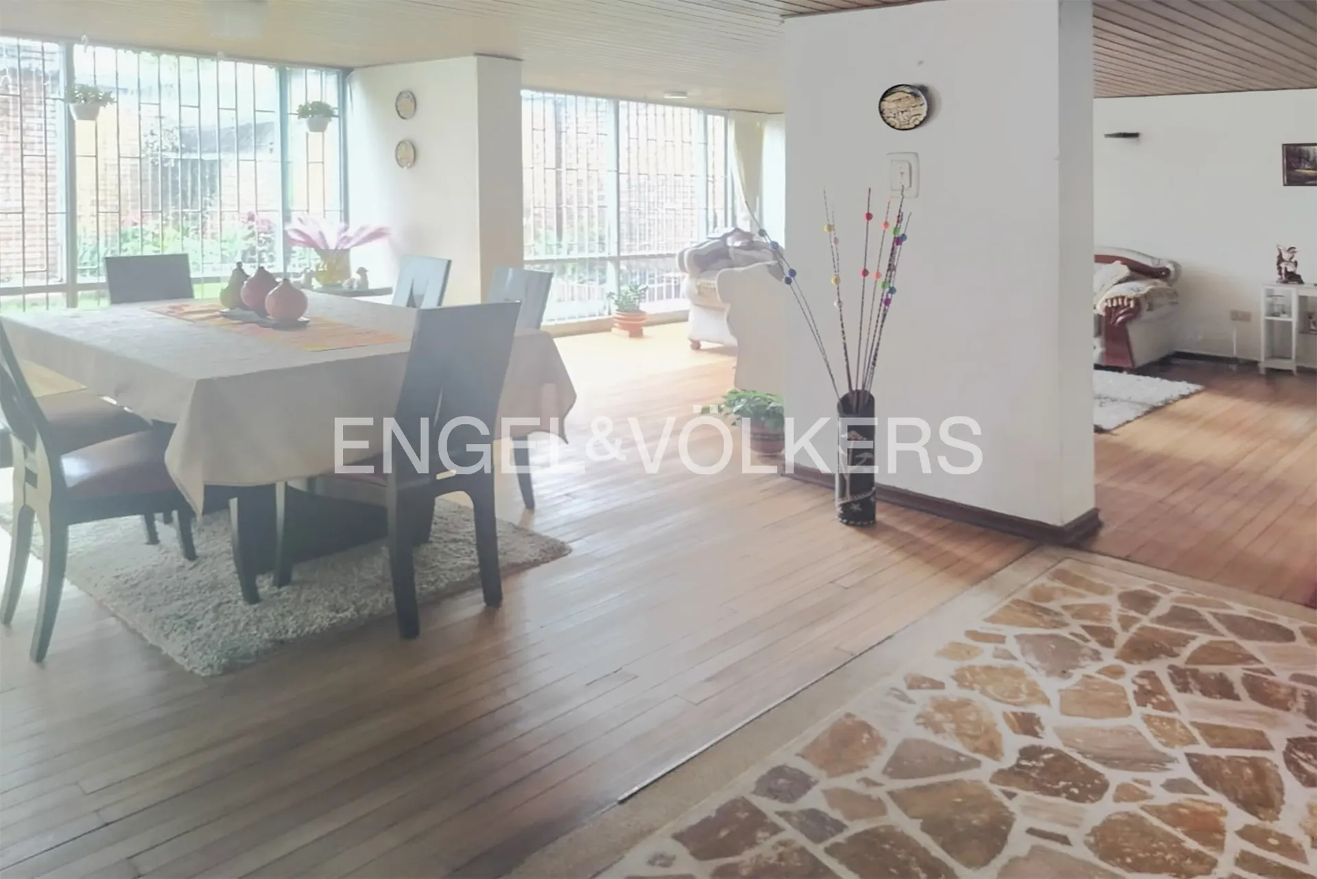 Casa en venta en La Castellana, Bogotá · foto 5 de 24
