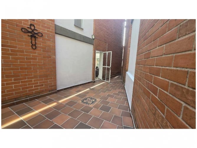 Casa en venta en Loma De Las Brujas, Envigado · foto 9 de 24