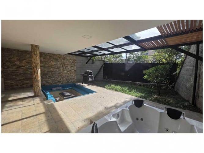 Casa en venta en Loma De Las Brujas, Envigado · foto 16 de 24