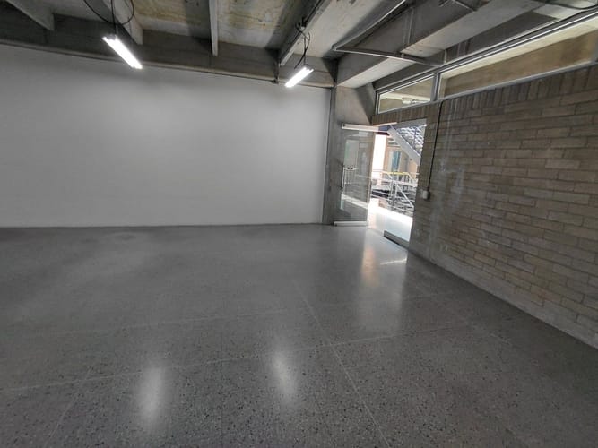 Oficina en arriendo en Rodeo Alto, Medellín, 176 m² · foto 5 de 12