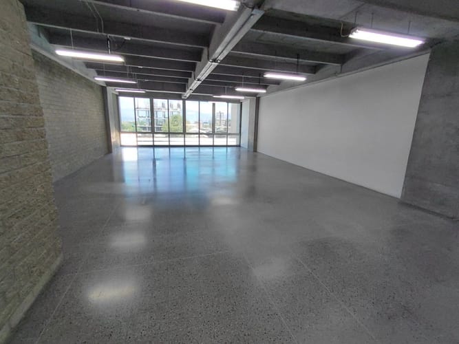 Oficina en arriendo en Rodeo Alto, Medellín, 176 m² · foto 8 de 12