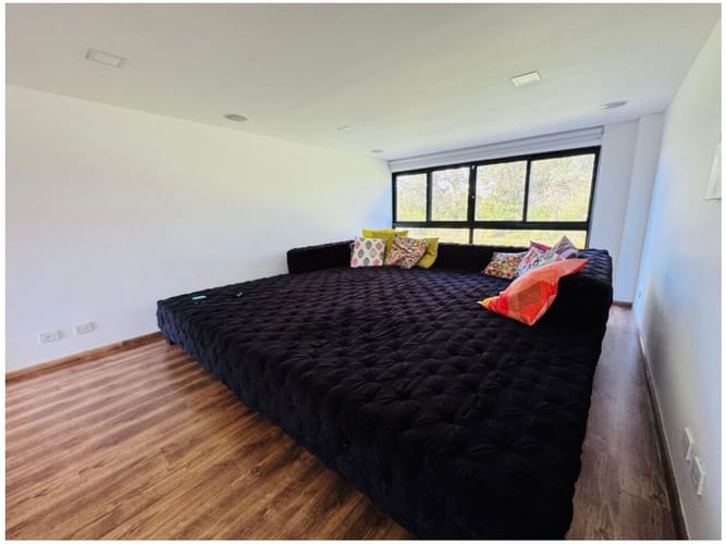 Casa de 6 alcobas en venta en Llano Grande, Rionegro · foto 7 de 24