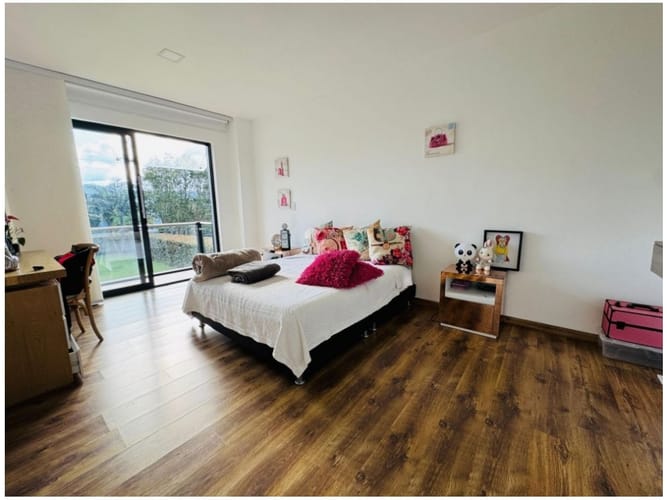 Casa de 6 alcobas en venta en Llano Grande, Rionegro · foto 18 de 24