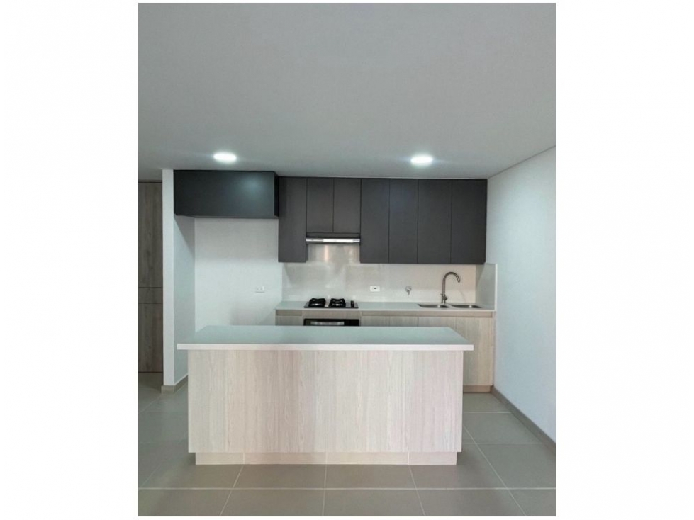 Apartamento en venta en Camino Verde, Envigado · foto 5 de 10