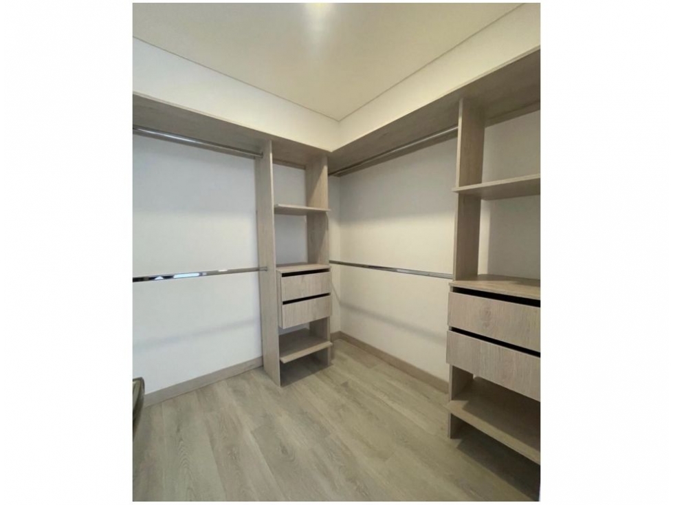 Apartamento en venta en Camino Verde, Envigado · foto 7 de 10