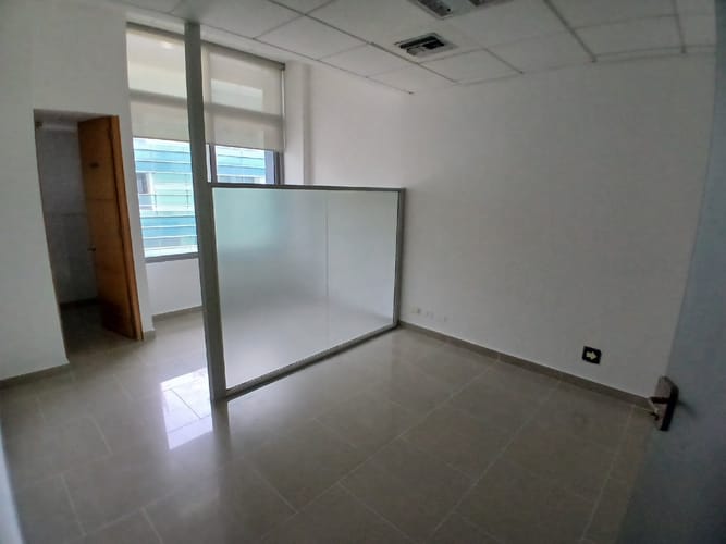 Consultorio en venta en Portal De Genovés, Barranquilla, 37 m² · foto 5 de 6