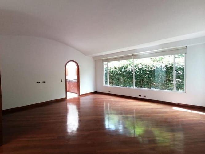 Casa de 3 alcobas en venta en Santa Lucia, Chía, 350 m² · foto 10 de 24