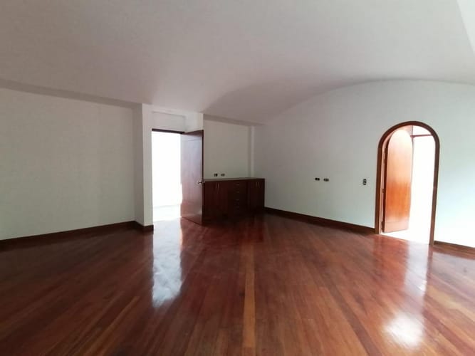Casa de 3 alcobas en venta en Santa Lucia, Chía, 350 m² · foto 11 de 24