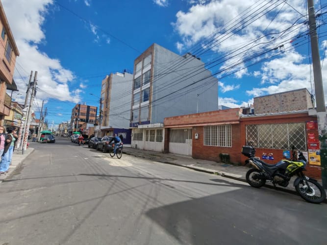 Casa en venta en Alqueria, Bogotá · foto 3 de 22