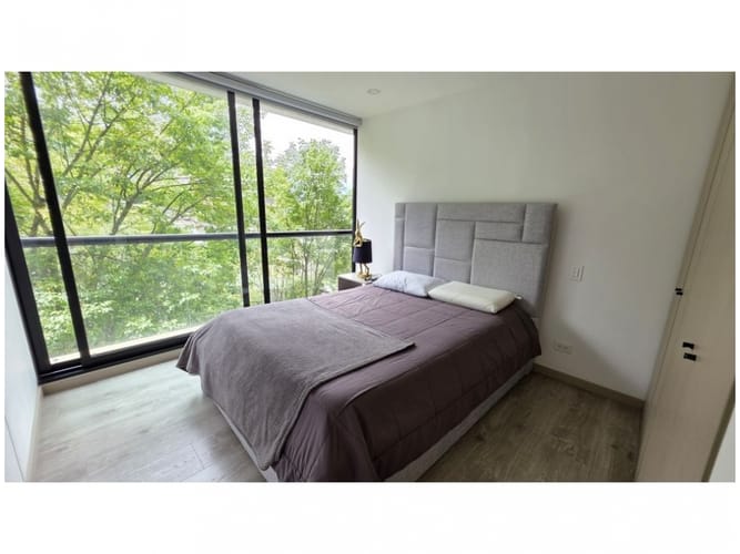 Apartamento de 2 alcobas en venta en El Poblado, Medellín, 102 m² · foto 12 de 21