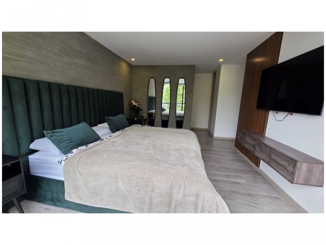 Apartamento de 2 alcobas en venta en El Poblado, Medellín, 102 m² · foto 17 de 21