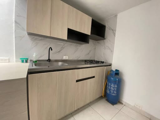Apartaestudio en arriendo en Bosques De San Pablo, Medellín, 32 m² · foto 3 de 14