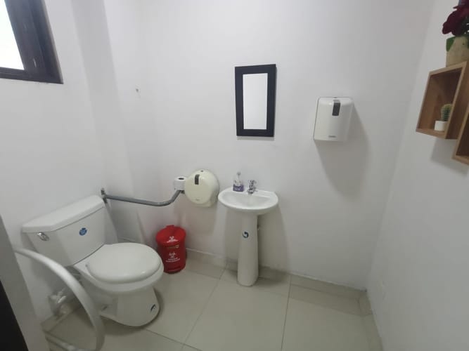 Local en venta en Tequendama, Cali, 214 m² · foto 12 de 23