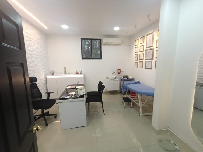 Local en venta en Tequendama, Cali, 214 m² · foto 22 de 23
