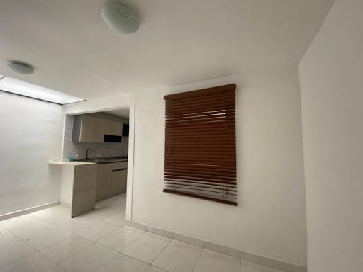 Apartaestudio en arriendo en Bosques De San Pablo, Medellín, 32 m² · foto 11 de 14