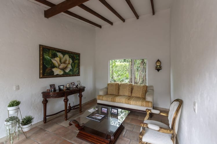 Casa de 5 alcobas en venta en Las Mercedes, Jamundí, 244 m² · foto 5 de 18