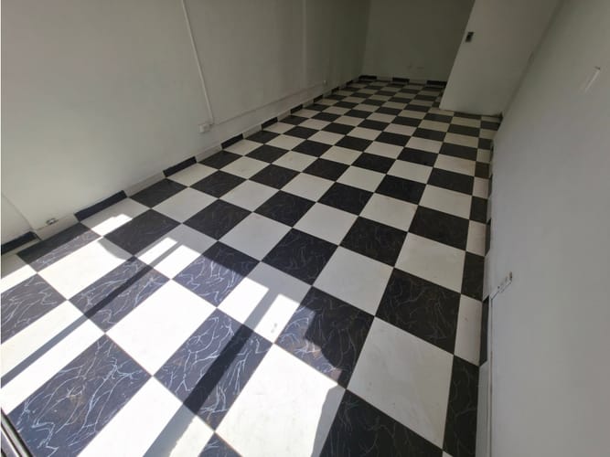 Local en arriendo en Colon, Medellín, 38 m² · foto 2 de 7