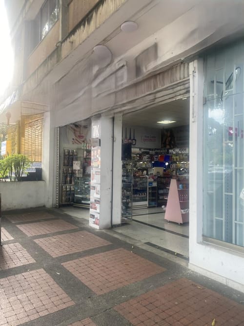 Local en venta en San Vicente, Cali, 80 m² · foto 3 de 3