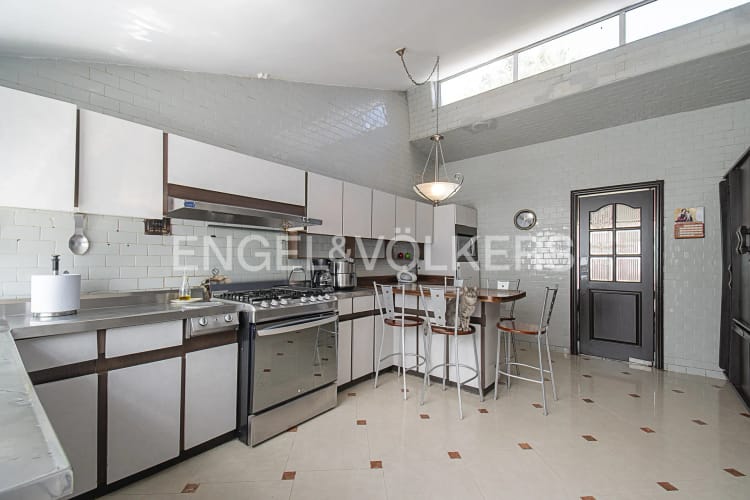 Casa de 4 alcobas en venta en Santa Ana, Bogotá, 450 m² · foto 8 de 18
