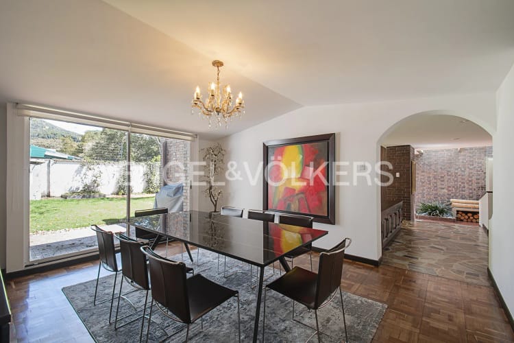 Casa de 4 alcobas en venta en Santa Ana, Bogotá, 450 m² · foto 2 de 18