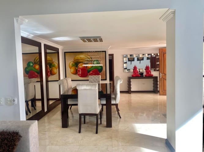 Casa de 5 alcobas en venta en Ciudad Jardin, Cali, 350 m² · foto 5 de 24