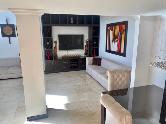 Casa de 5 alcobas en venta en Ciudad Jardin, Cali, 350 m² · foto 6 de 24