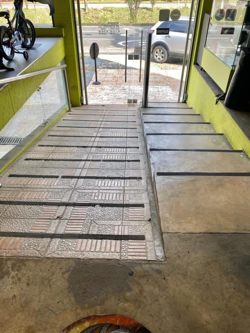 Edificio en venta en El Limonar, Cali, 700 m² · foto 4 de 11