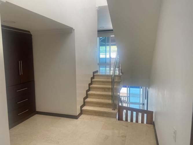 Casa de 5 alcobas en venta en Ciudad Jardin, Cali, 350 m² · foto 17 de 24