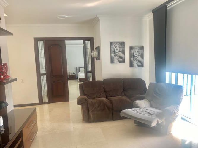 Casa de 5 alcobas en venta en Ciudad Jardin, Cali, 350 m² · foto 19 de 24