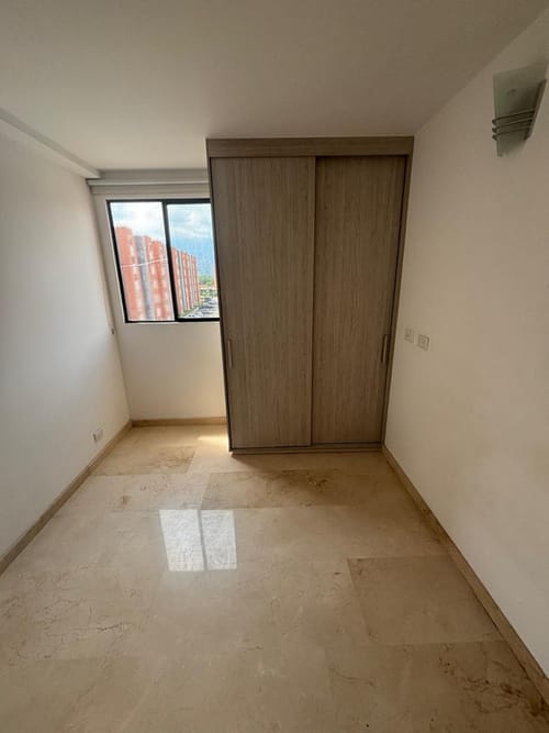 Apartamento de 2 alcobas en venta en Las Mercedes, Jamundí, 44 m² · foto 4 de 6