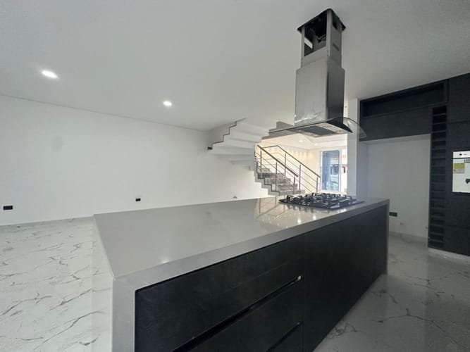 Casa de 5 alcobas en venta en Las Mercedes, Jamundí, 460 m² · foto 5 de 23