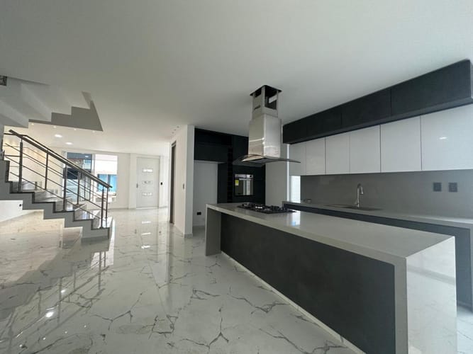Casa de 5 alcobas en venta en Las Mercedes, Jamundí, 460 m² · foto 6 de 23