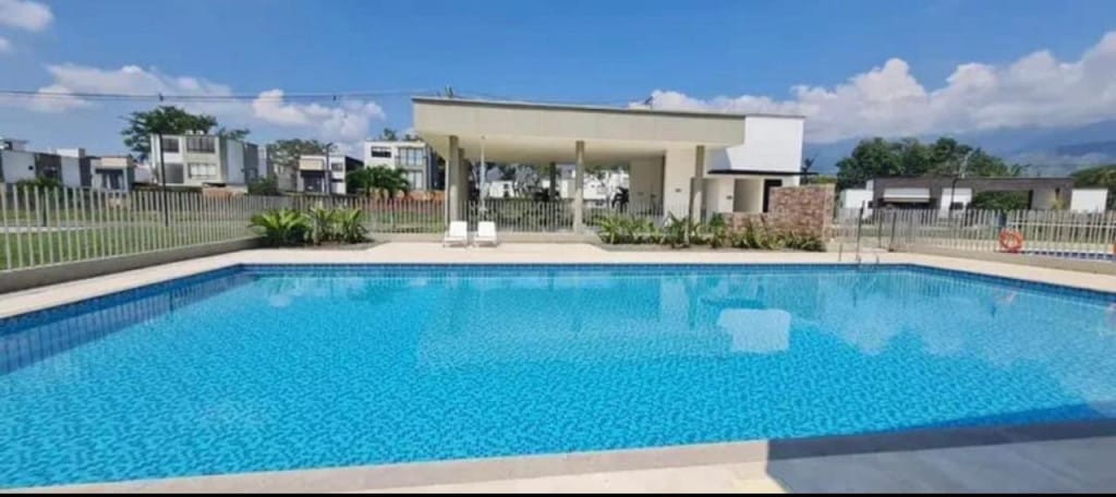 Casa de 5 alcobas en venta en Las Mercedes, Jamundí, 460 m² · foto 20 de 23