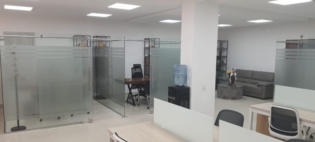 Oficina en arriendo en San Pedro, Cali, 105 m² · foto 3 de 24