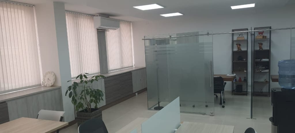 Oficina en arriendo en San Pedro, Cali, 105 m² · foto 4 de 24